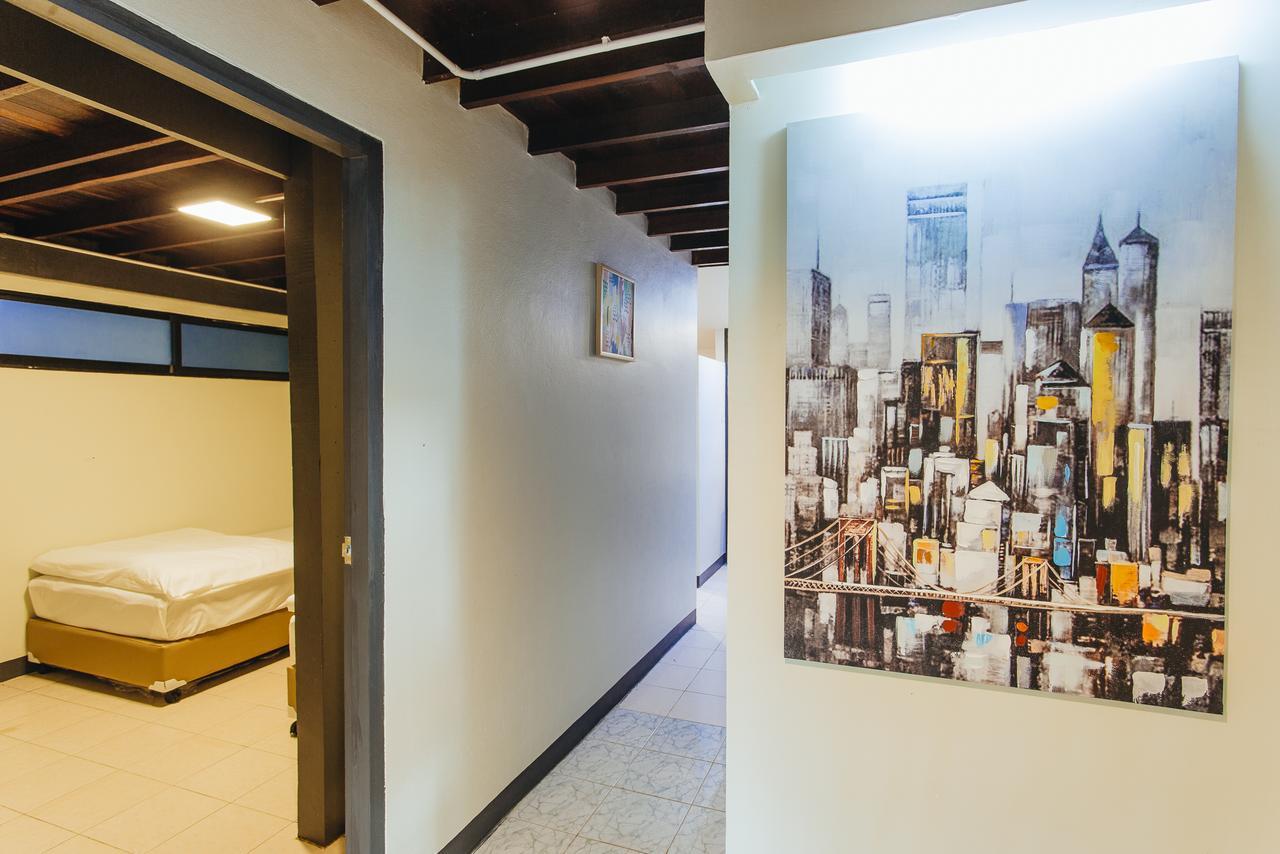 Albergue Soft Dormtel Night Bazaar Chiang Mai Exterior foto